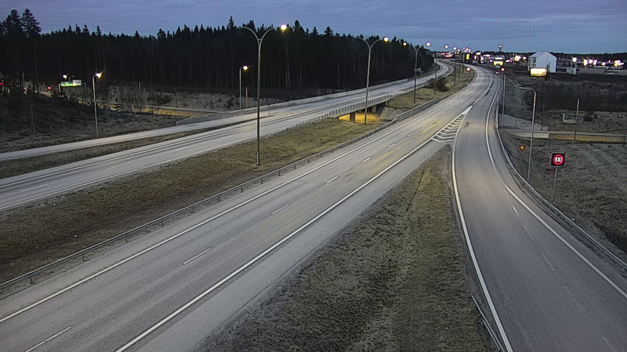 Kelikamerat Kuva Tie 4 Kempele, Zatelliitti, Oulu, Pohjois-Pohjanmaa
