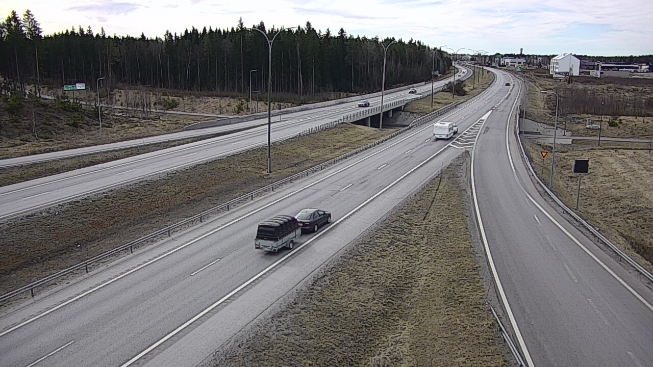 Weather Camera Image Väg 4 Kempele, Zatelliitti, Oulu, Pohjois-Pohjanmaa