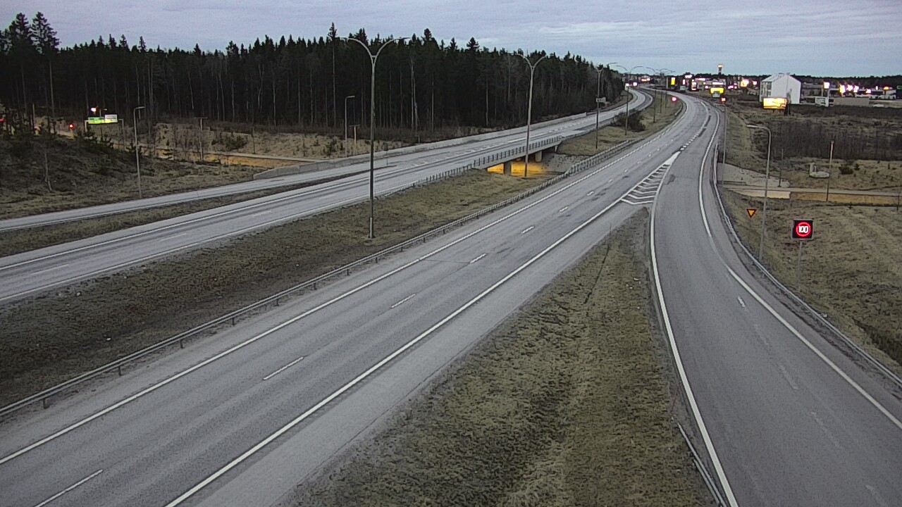 Kelikamerat Kuva Tie 4 Kempele, Zatelliitti, Oulu, Pohjois-Pohjanmaa