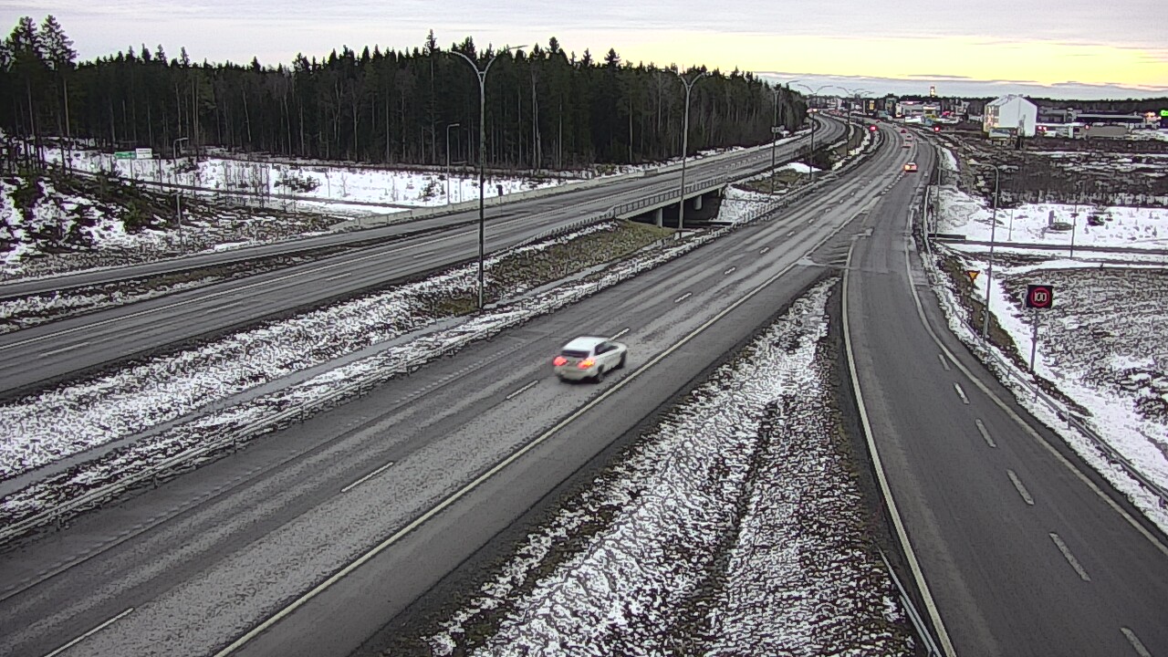 Kelikamerat Kuva Tie 4 Kempele, Zatelliitti, Oulu, Pohjois-Pohjanmaa