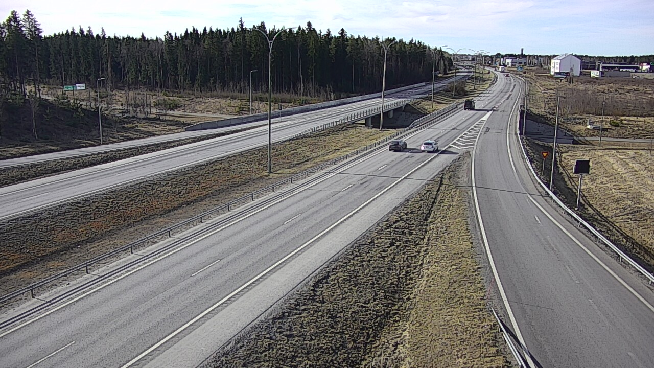 Weather Camera Image Väg 4 Kempele, Zatelliitti, Oulu, Pohjois-Pohjanmaa