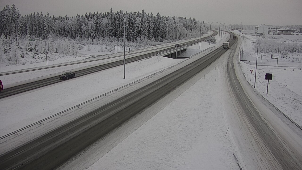 Weather Camera Image Väg 4 Kempele, Zatelliitti, Oulu, Pohjois-Pohjanmaa