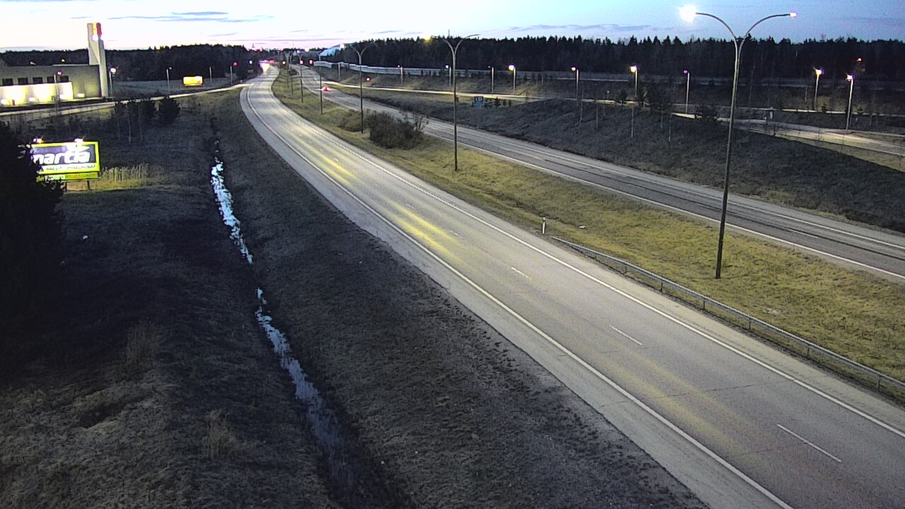 Weather Camera Image Väg 4 Kempele, Zatelliitti, Oulu, Pohjois-Pohjanmaa