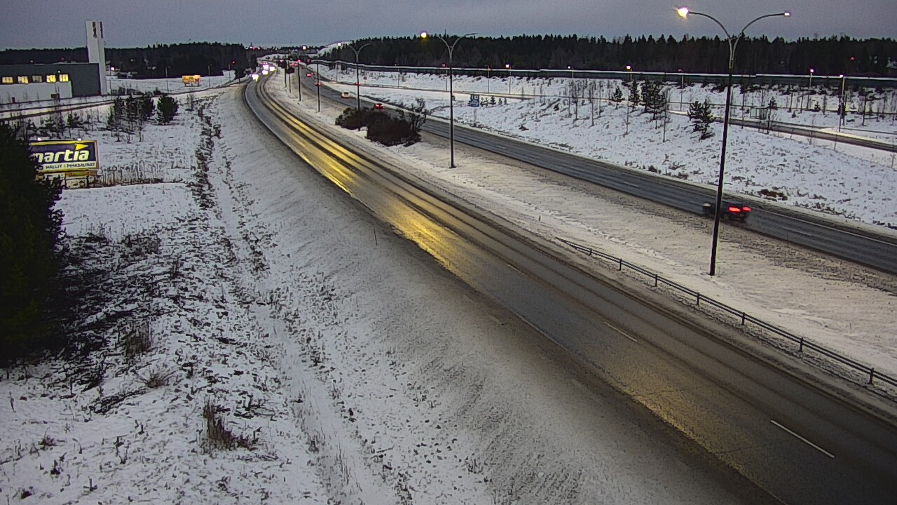 Weather Camera Image Väg 4 Kempele, Zatelliitti, Oulu, Pohjois-Pohjanmaa