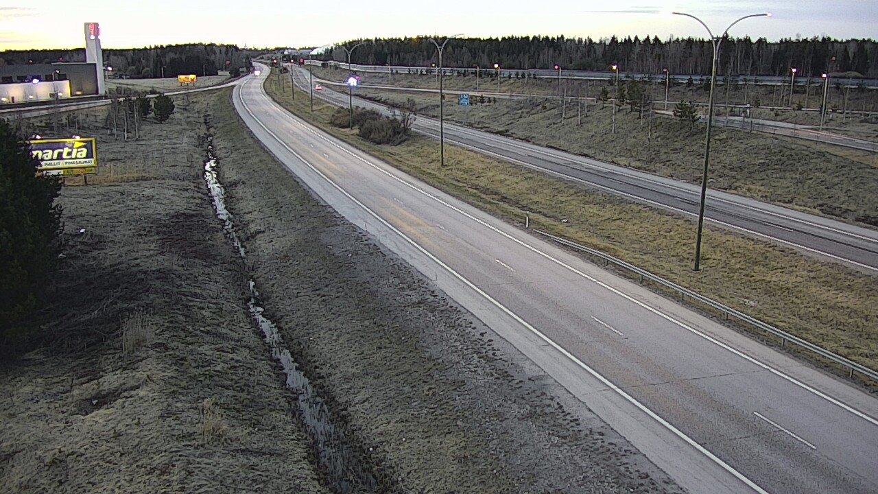 Weather Camera Image Väg 4 Kempele, Zatelliitti, Oulu, Pohjois-Pohjanmaa