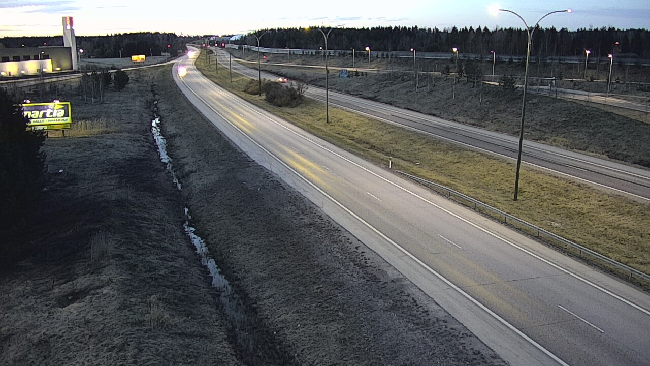 Weather Camera Image Väg 4 Kempele, Zatelliitti, Oulu, Pohjois-Pohjanmaa