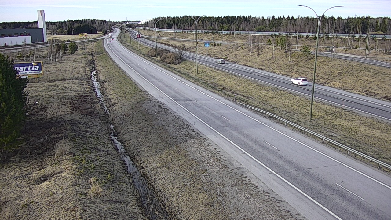 Weather Camera Image Väg 4 Kempele, Zatelliitti, Oulu, Pohjois-Pohjanmaa