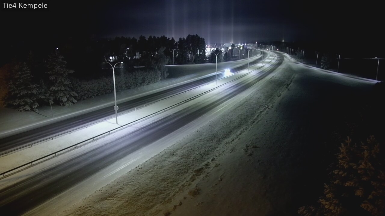 Kelikamerat Kuva Tie 4 Kempele, Zeppelin, Kempele, Pohjois-Pohjanmaa