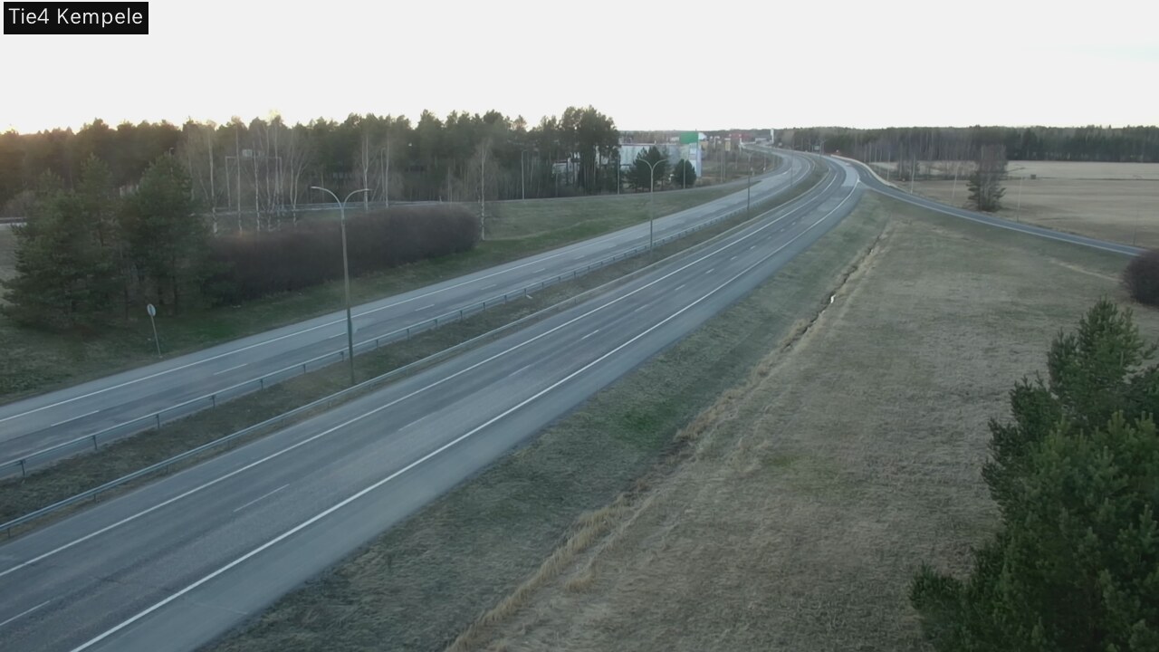 Kelikamerat Kuva Tie 4 Kempele, Zeppelin, Kempele, Pohjois-Pohjanmaa