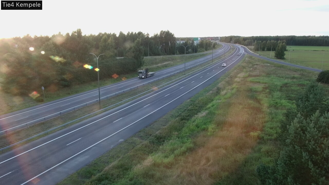 Kelikamerat Kuva Tie 4 Kempele, Zeppelin, Kempele, Pohjois-Pohjanmaa