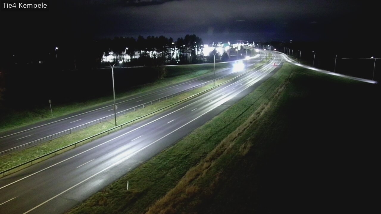 Kelikamerat Kuva Tie 4 Kempele, Zeppelin, Kempele, Pohjois-Pohjanmaa