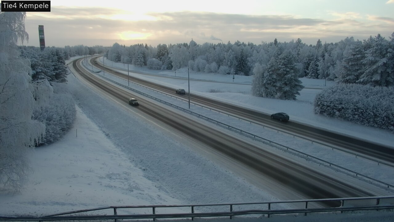 Kelikamerat Kuva Tie 4 Kempele, Zeppelin, Kempele, Pohjois-Pohjanmaa