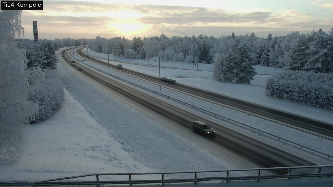 Kelikamerat Kuva Tie 4 Kempele, Zeppelin, Kempele, Pohjois-Pohjanmaa