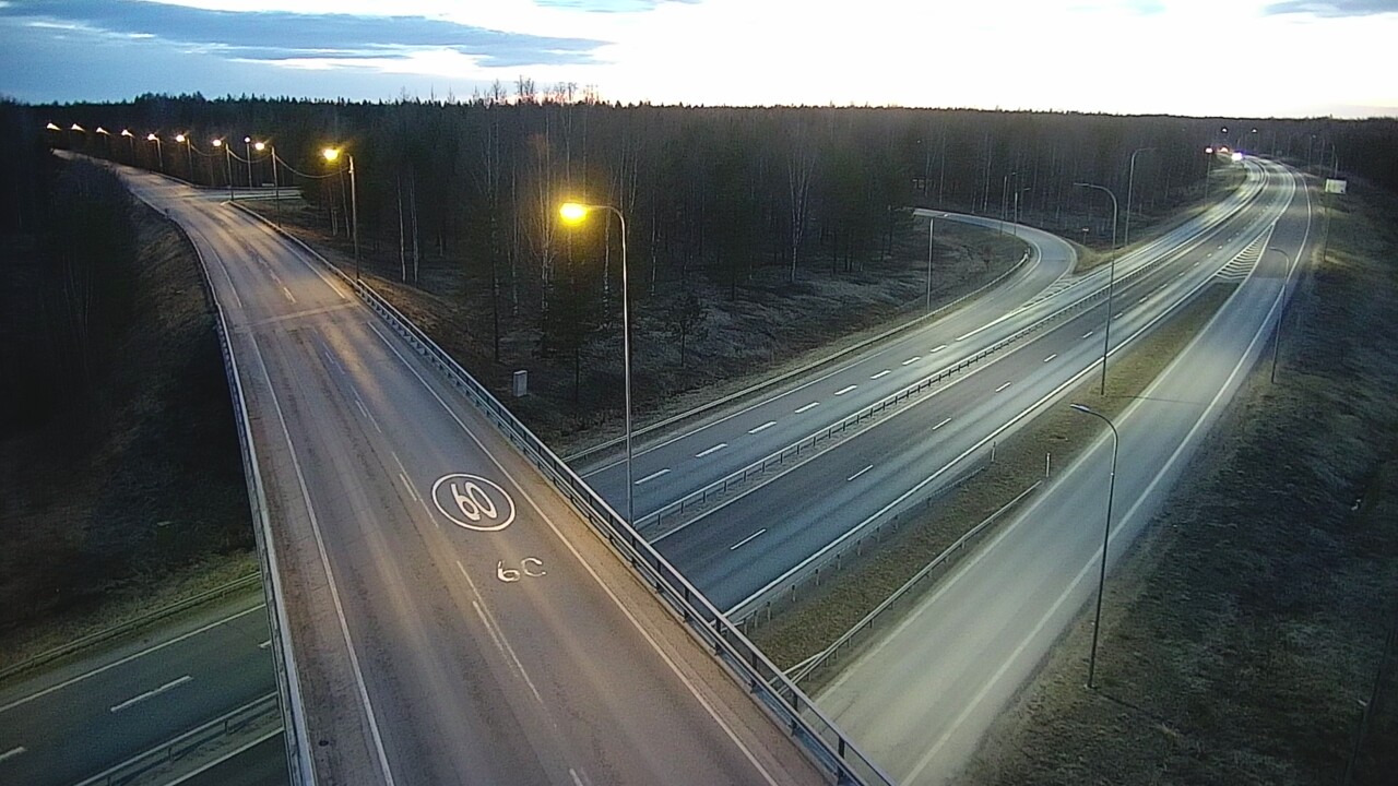 Weather Camera Image Road 4 Oulu, Asemakylä, Oulu, Pohjois-Pohjanmaa