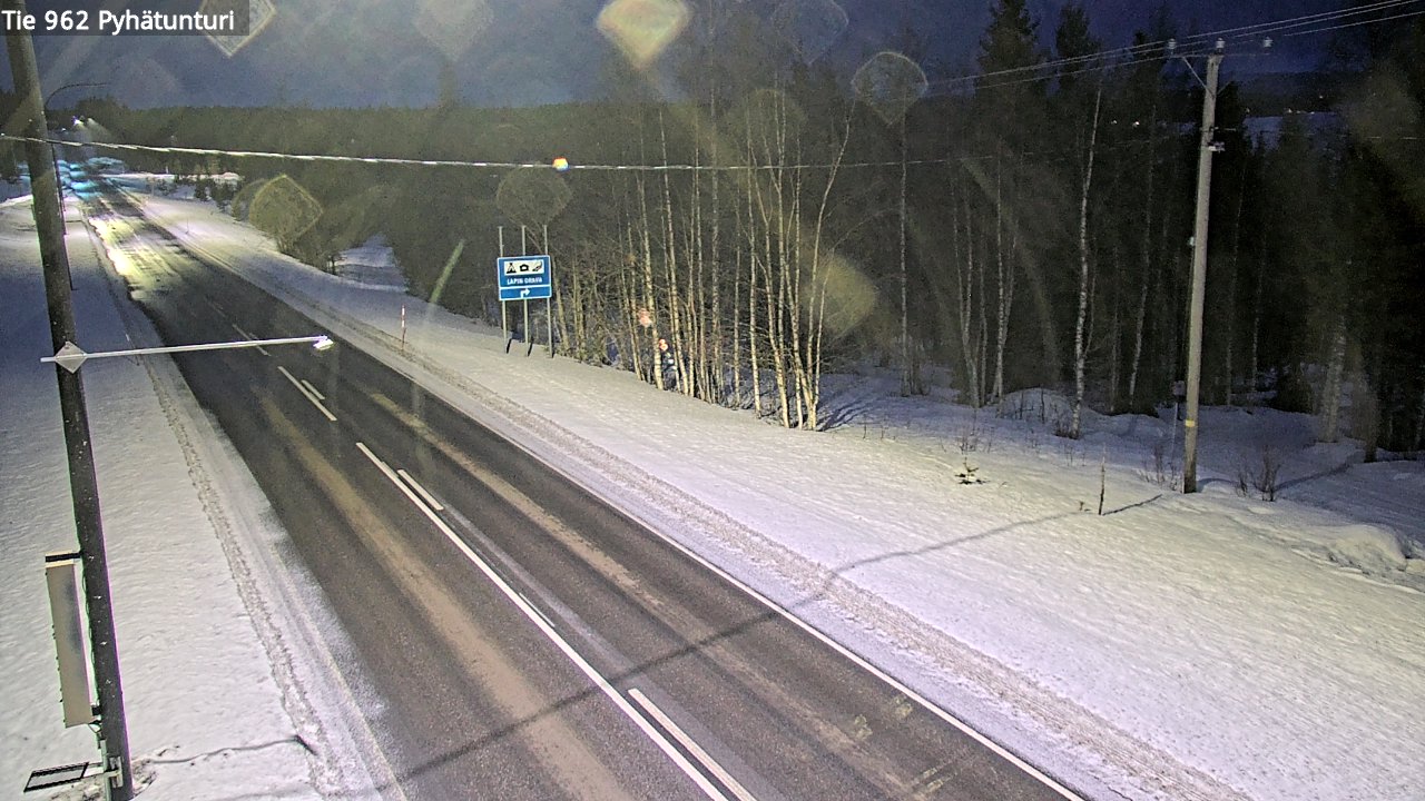 Weather Camera Image Väg 962 Pelkosenniemi Pyhätunturi, Pelkosenniemi, Lappi