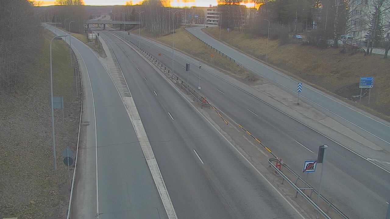 Weather Camera Image Väg 4, Rovaniemi, Revontuli pohjoinen, Rovaniemi, Lappi