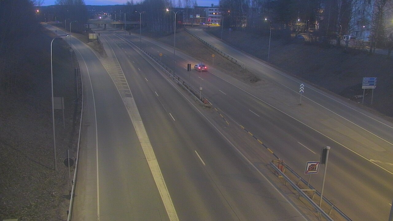Weather Camera Image Road 4, Rovaniemi, Revontuli pohjoinen, Rovaniemi, Lappi