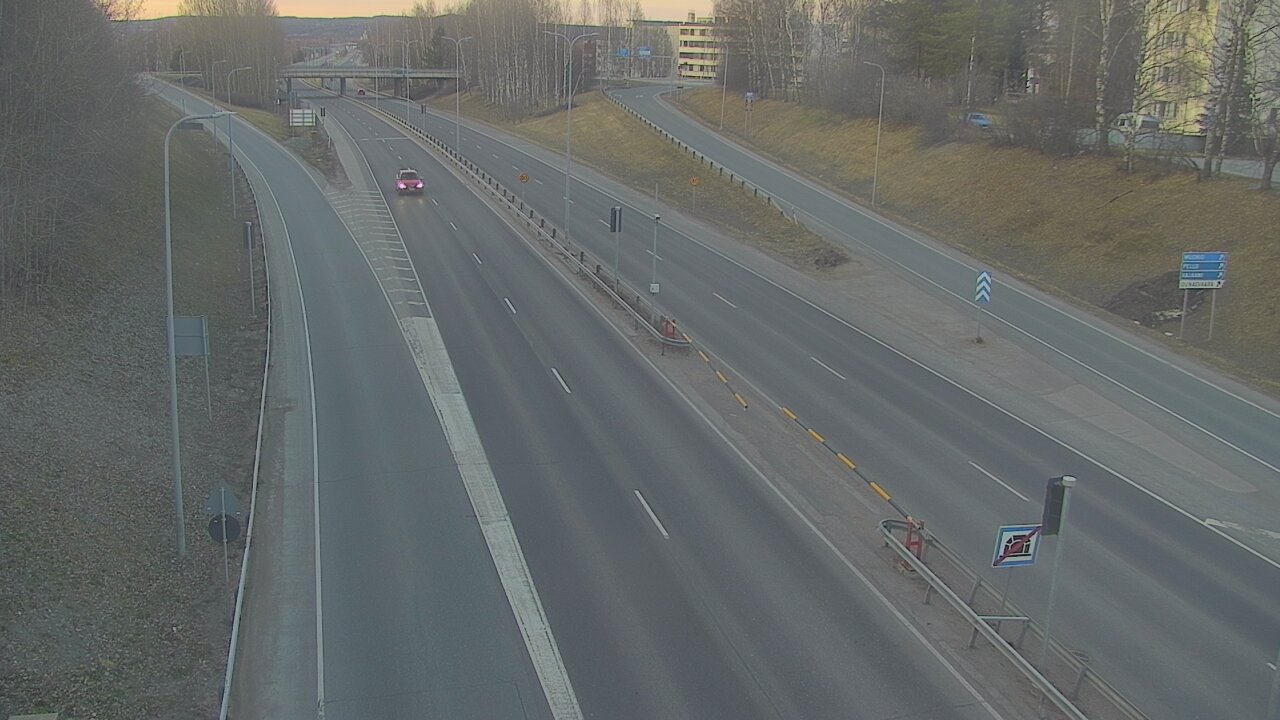 Weather Camera Image Road 4, Rovaniemi, Revontuli pohjoinen, Rovaniemi, Lappi