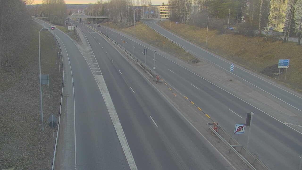Weather Camera Image Väg 4, Rovaniemi, Revontuli pohjoinen, Rovaniemi, Lappi