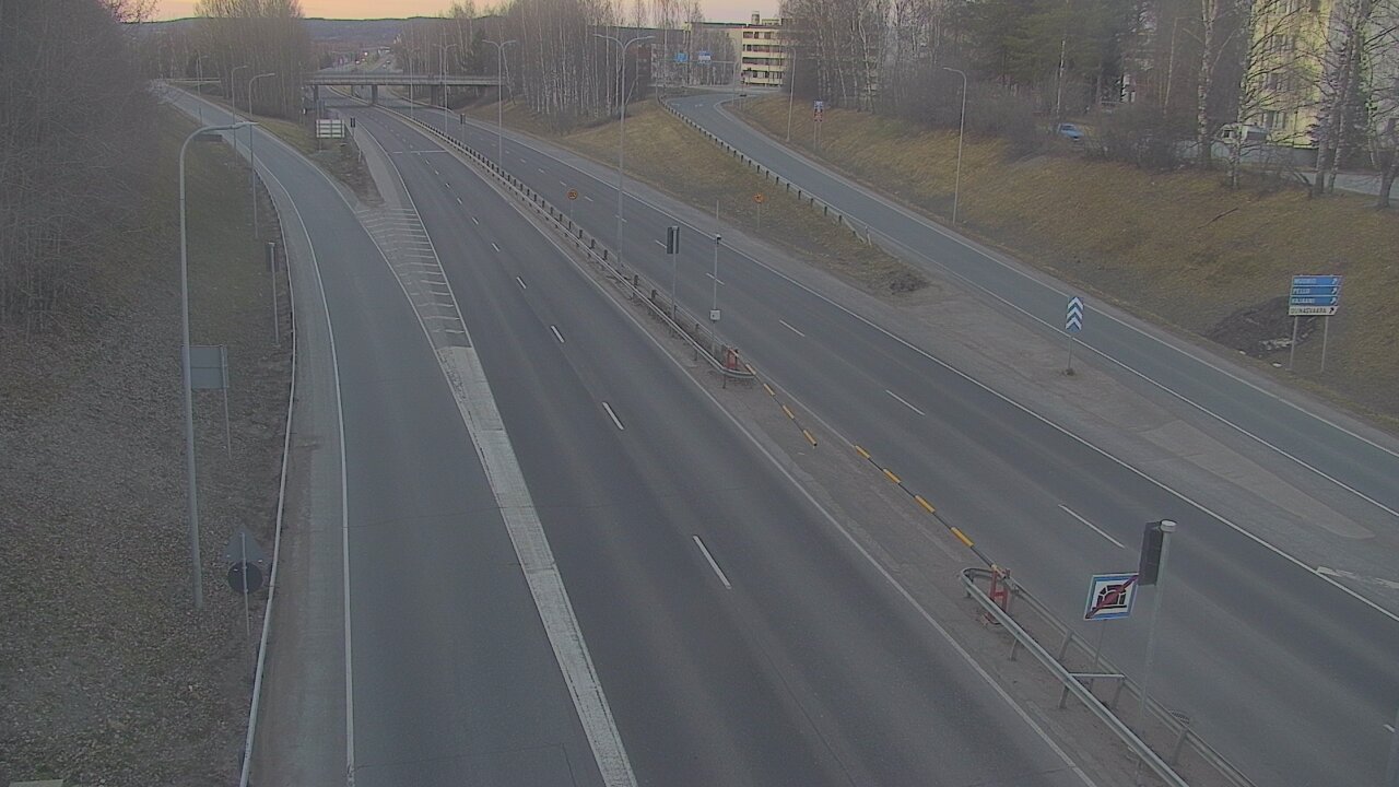 Weather Camera Image Road 4, Rovaniemi, Revontuli pohjoinen, Rovaniemi, Lappi