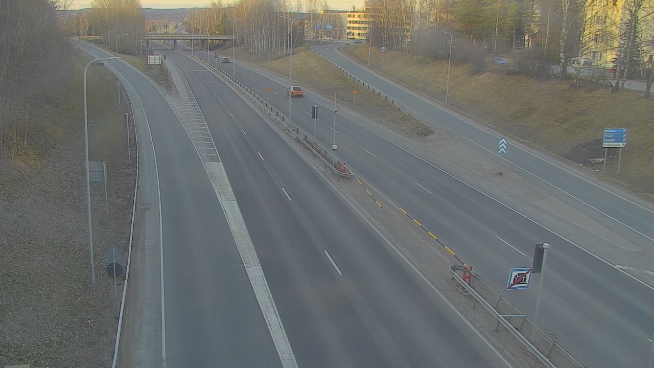 Weather Camera Image Väg 4, Rovaniemi, Revontuli pohjoinen, Rovaniemi, Lappi