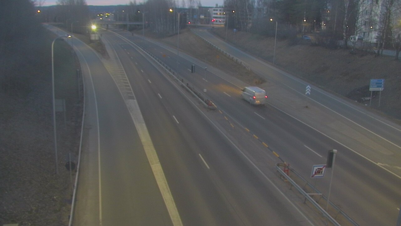 Weather Camera Image Väg 4, Rovaniemi, Revontuli pohjoinen, Rovaniemi, Lappi