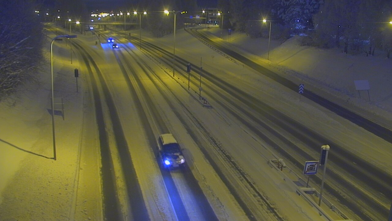 Weather Camera Image Väg 4, Rovaniemi, Revontuli pohjoinen, Rovaniemi, Lappi