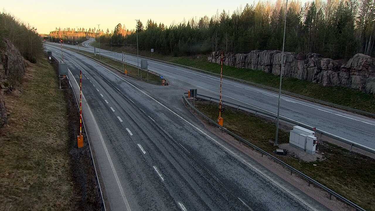 Kelikamerat Kuva Tie 1 Lohja, Tervakorpi, puomi länsi, Lohja, Uusimaa