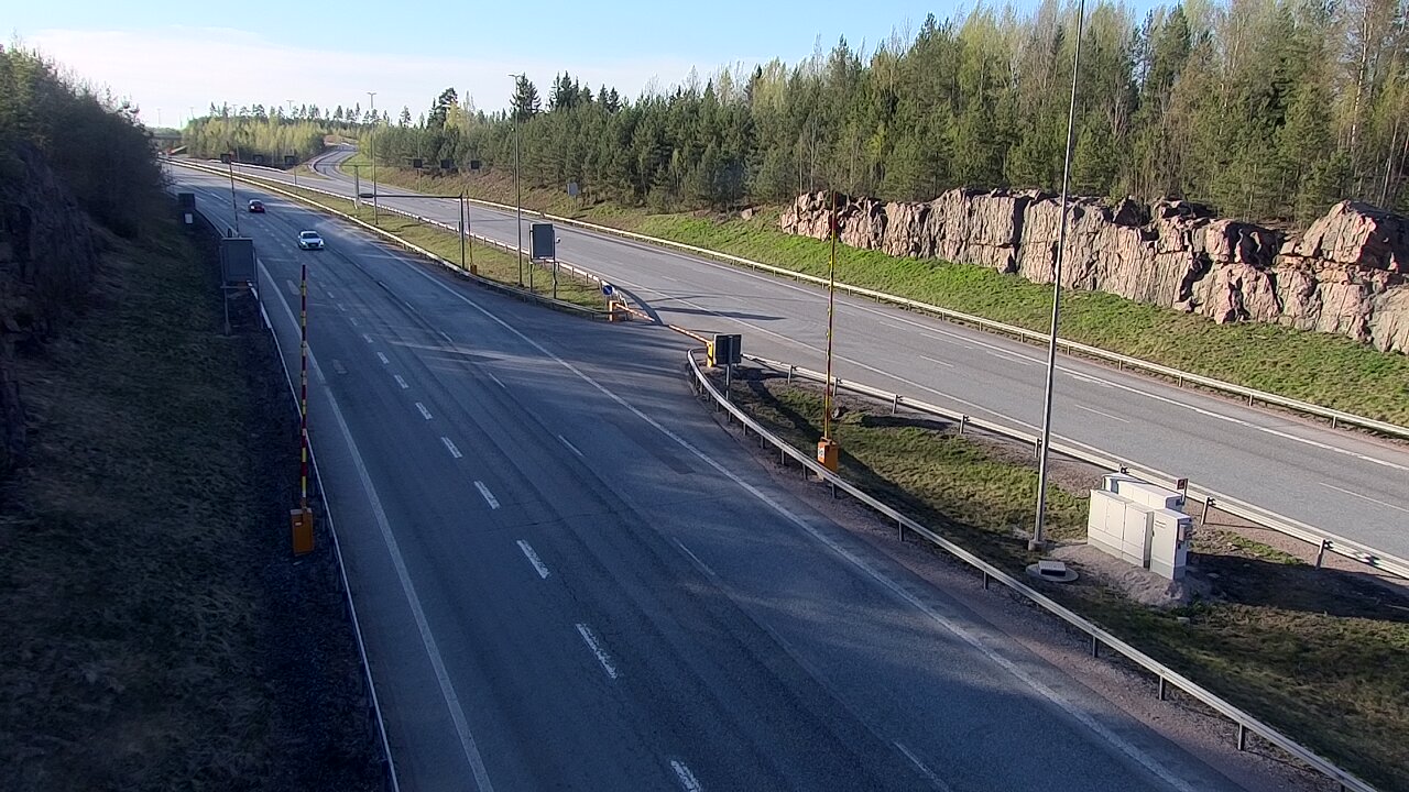 Kelikamerat Kuva Tie 1 Lohja, Tervakorpi, puomi länsi, Lohja, Uusimaa