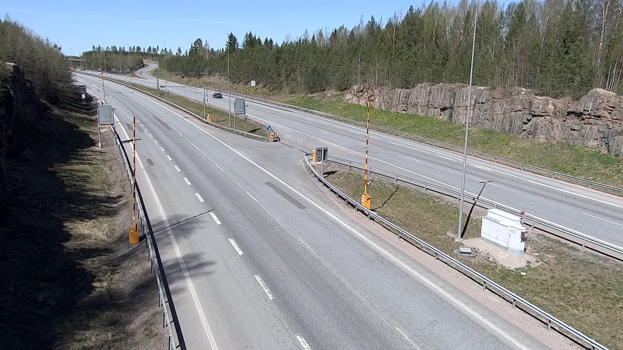 Kelikamerat Kuva Tie 1 Lohja, Tervakorpi, puomi länsi, Lohja, Uusimaa