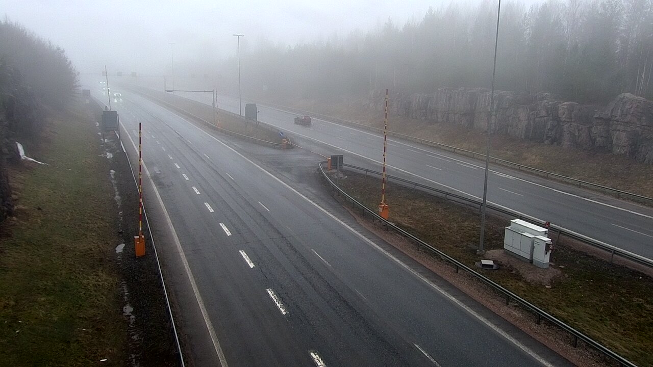 Kelikamerat Kuva Tie 1 Lohja, Tervakorpi, puomi länsi, Lohja, Uusimaa