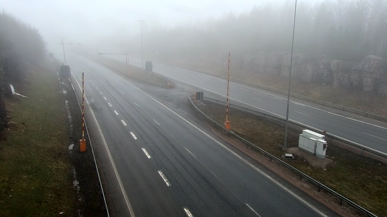 Kelikamerat Kuva Tie 1 Lohja, Tervakorpi, puomi länsi, Lohja, Uusimaa