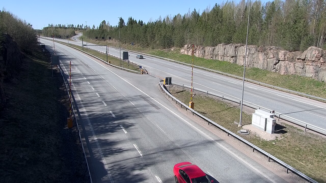 Kelikamerat Kuva Tie 1 Lohja, Tervakorpi, puomi länsi, Lohja, Uusimaa