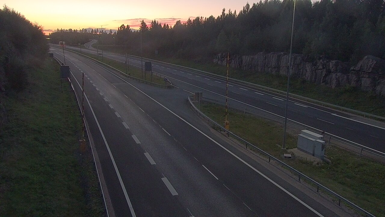 Kelikamerat Kuva Tie 1 Lohja, Tervakorpi, puomi länsi, Lohja, Uusimaa