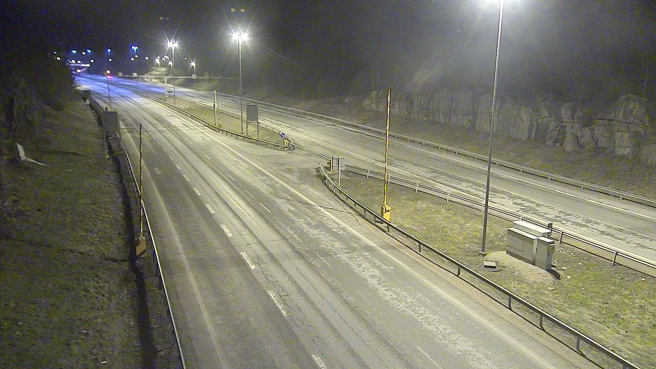 Kelikamerat Kuva Tie 1 Lohja, Tervakorpi, puomi länsi, Lohja, Uusimaa