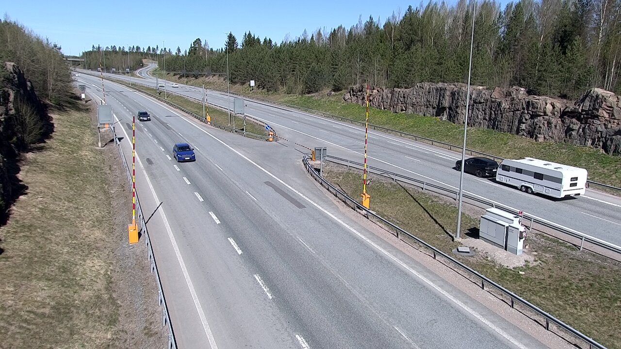 Kelikamerat Kuva Tie 1 Lohja, Tervakorpi, puomi länsi, Lohja, Uusimaa