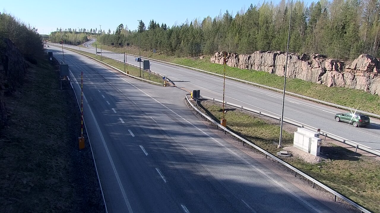 Kelikamerat Kuva Tie 1 Lohja, Tervakorpi, puomi länsi, Lohja, Uusimaa