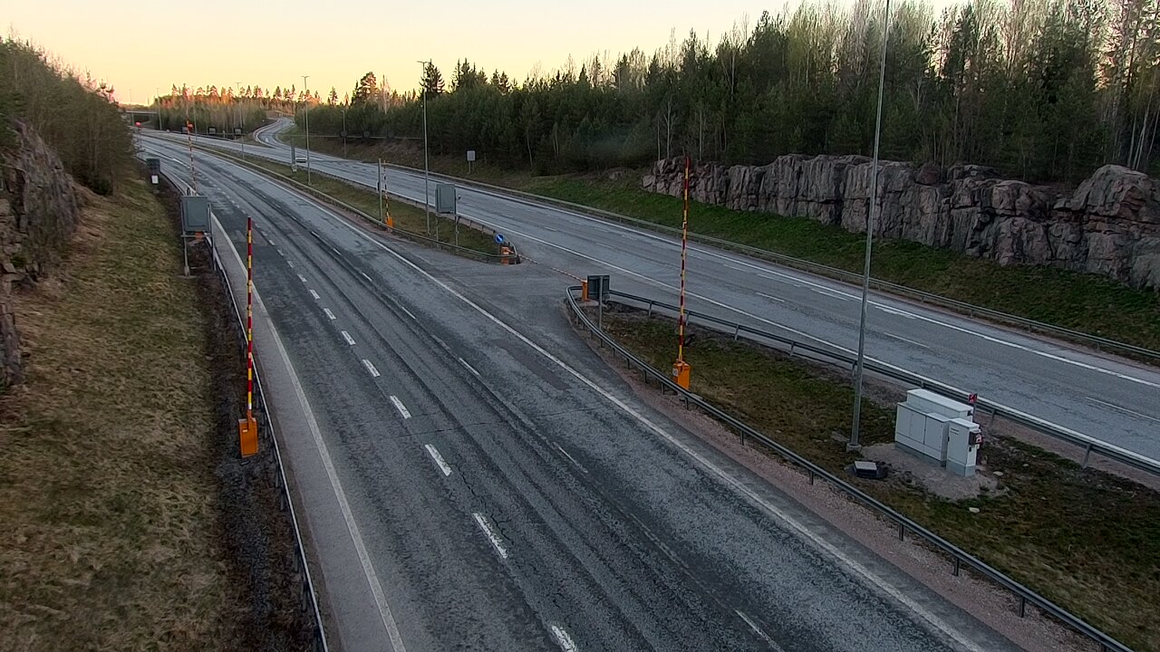 Kelikamerat Kuva Tie 1 Lohja, Tervakorpi, puomi länsi, Lohja, Uusimaa