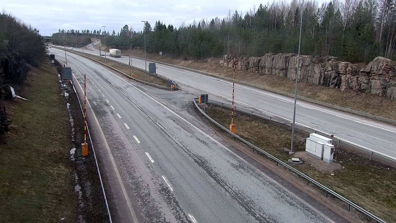 Kelikamerat Kuva Tie 1 Lohja, Tervakorpi, puomi länsi, Lohja, Uusimaa