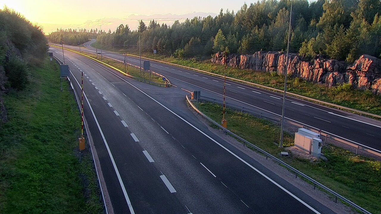 Kelikamerat Kuva Tie 1 Lohja, Tervakorpi, puomi länsi, Lohja, Uusimaa