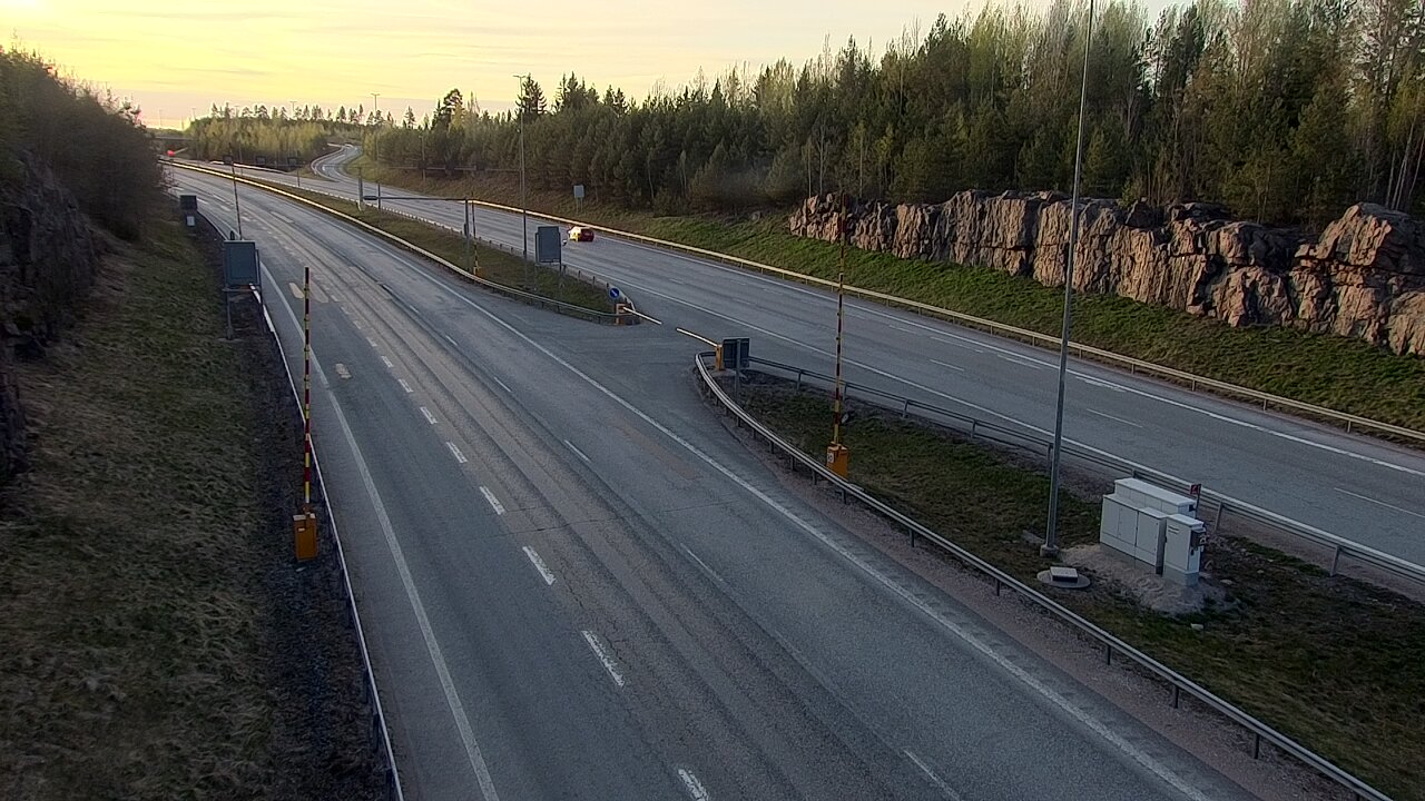 Kelikamerat Kuva Tie 1 Lohja, Tervakorpi, puomi länsi, Lohja, Uusimaa