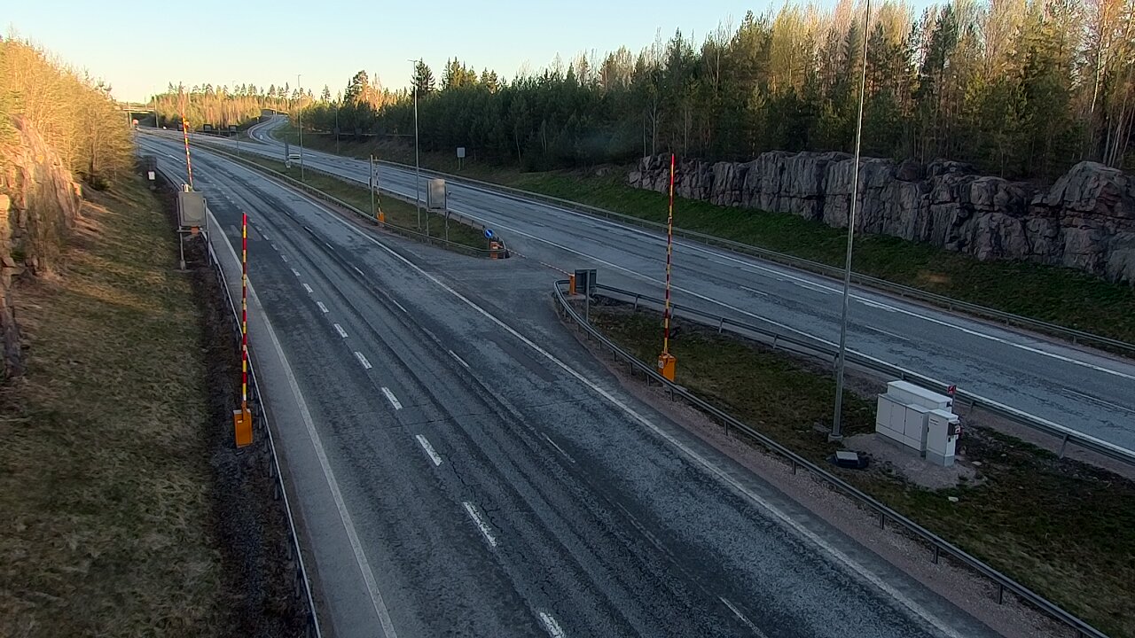 Kelikamerat Kuva Tie 1 Lohja, Tervakorpi, puomi länsi, Lohja, Uusimaa