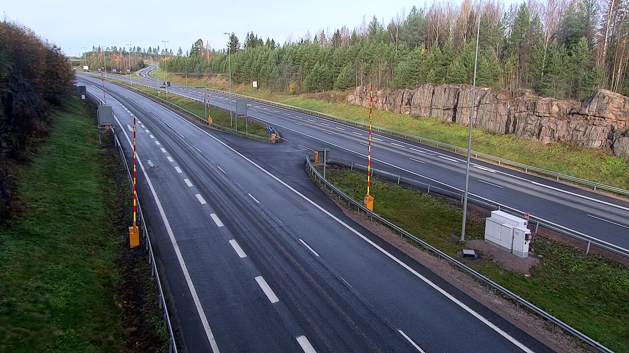 Kelikamerat Kuva Tie 1 Lohja, Tervakorpi, puomi länsi, Lohja, Uusimaa
