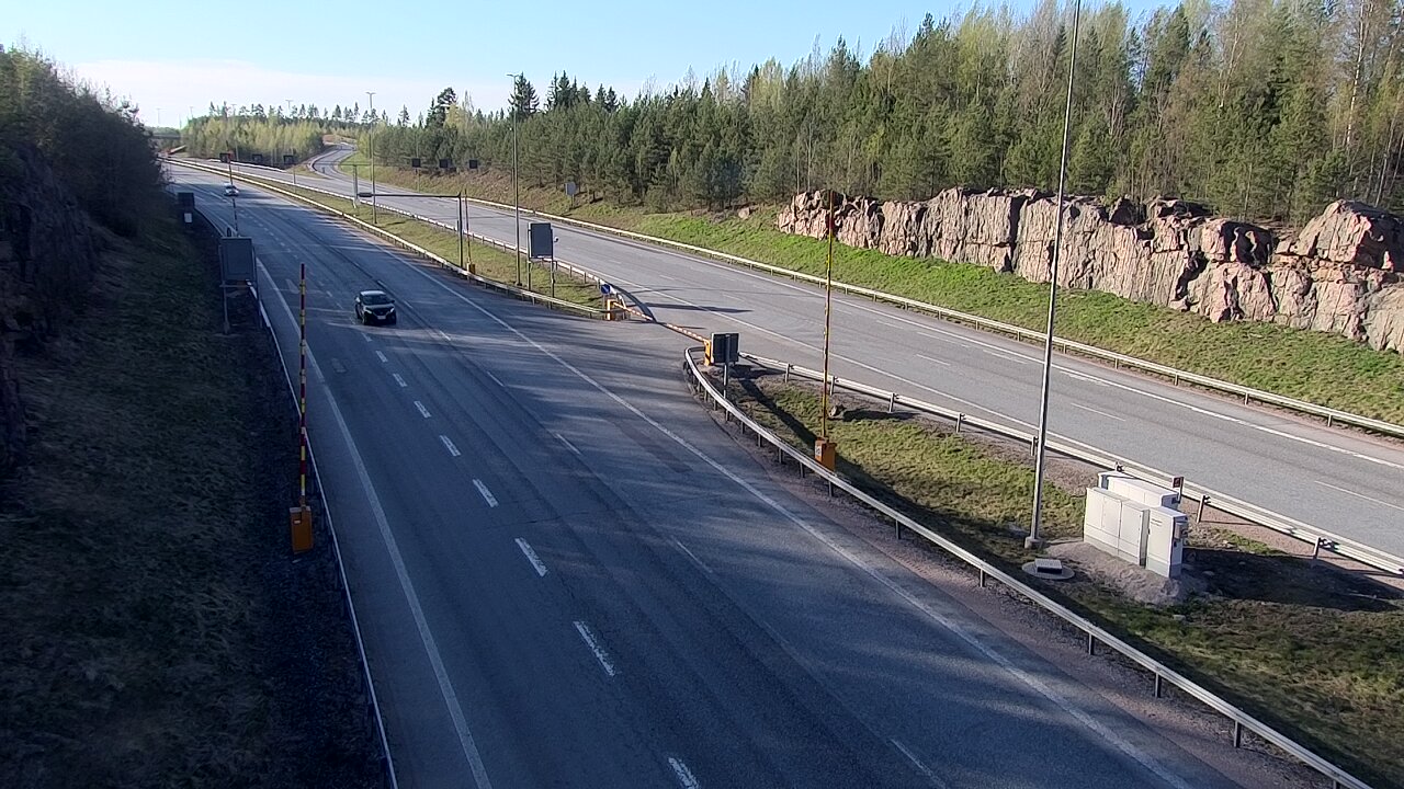 Kelikamerat Kuva Tie 1 Lohja, Tervakorpi, puomi länsi, Lohja, Uusimaa