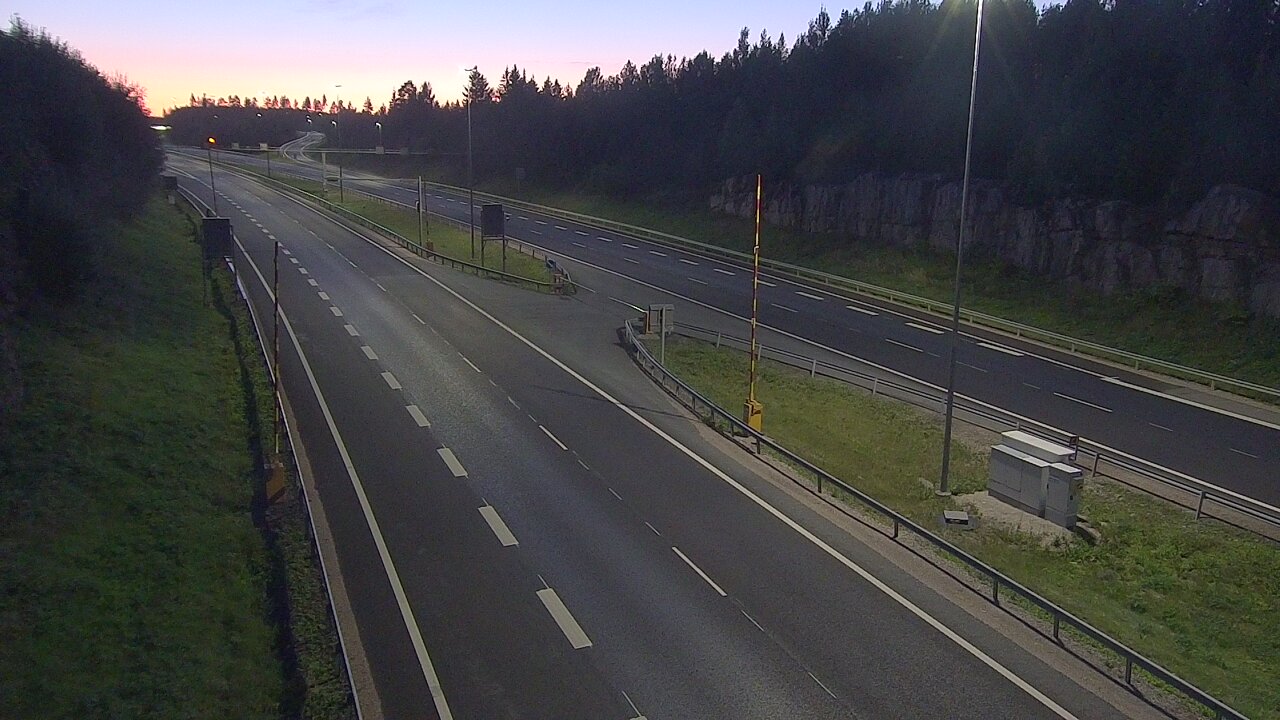 Kelikamerat Kuva Tie 1 Lohja, Tervakorpi, puomi länsi, Lohja, Uusimaa