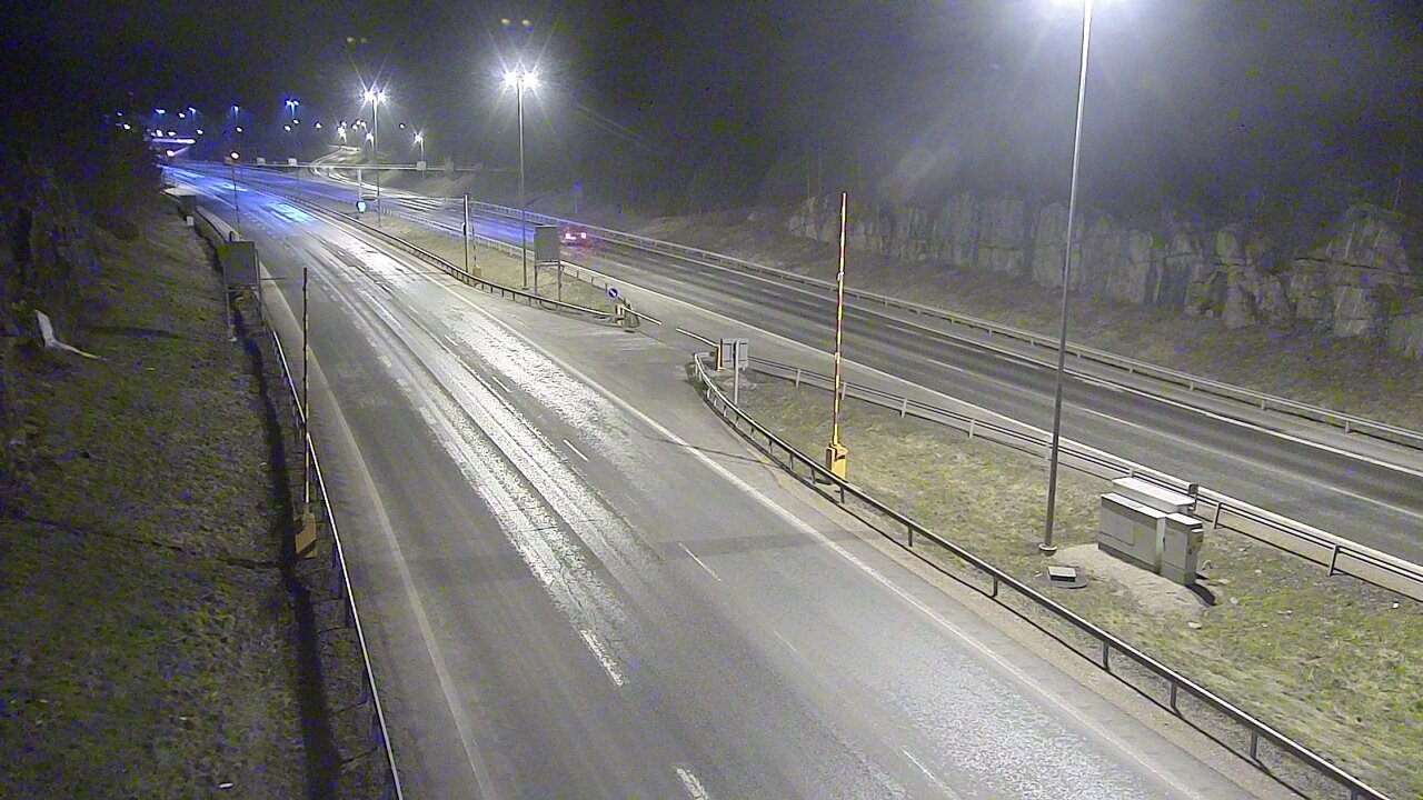 Kelikamerat Kuva Tie 1 Lohja, Tervakorpi, puomi länsi, Lohja, Uusimaa