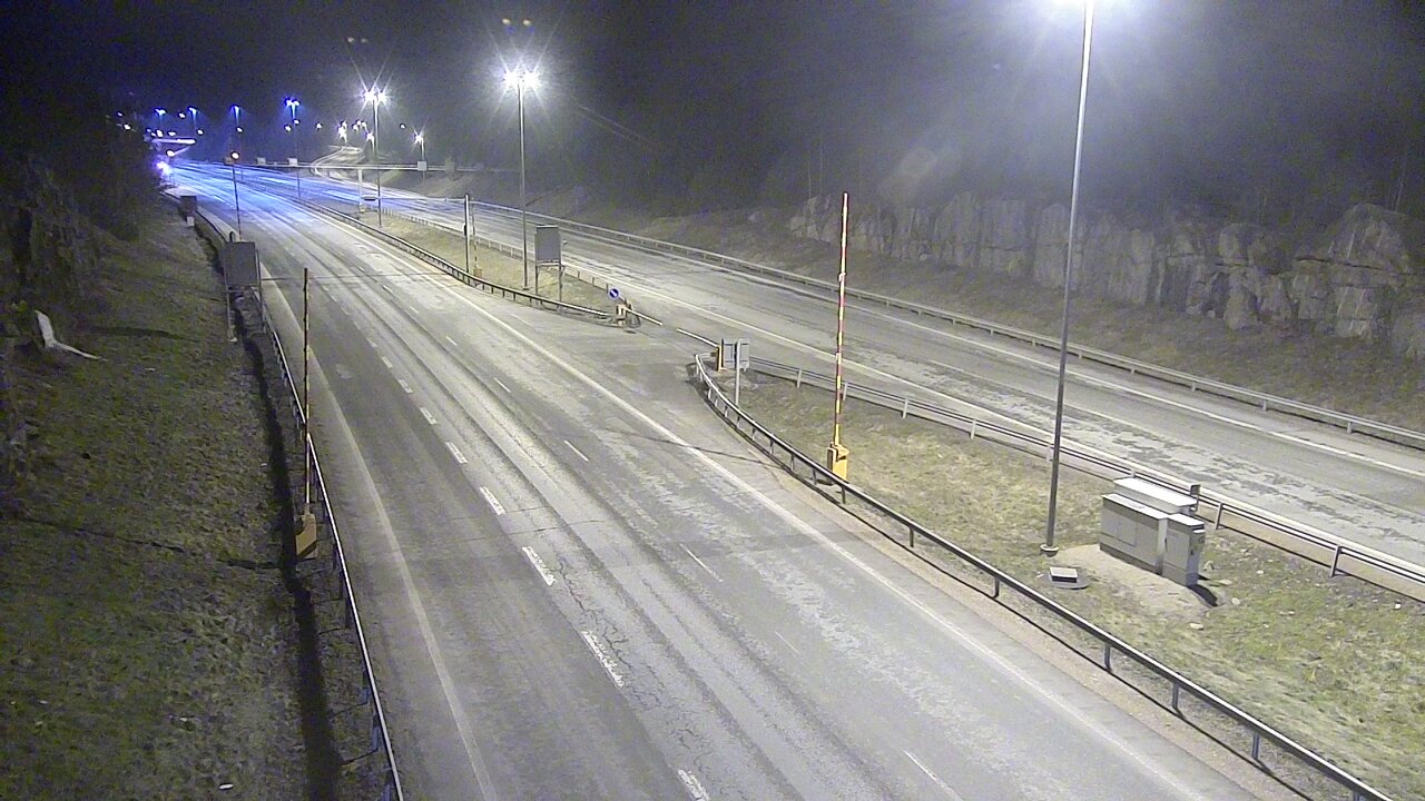 Kelikamerat Kuva Tie 1 Lohja, Tervakorpi, puomi länsi, Lohja, Uusimaa