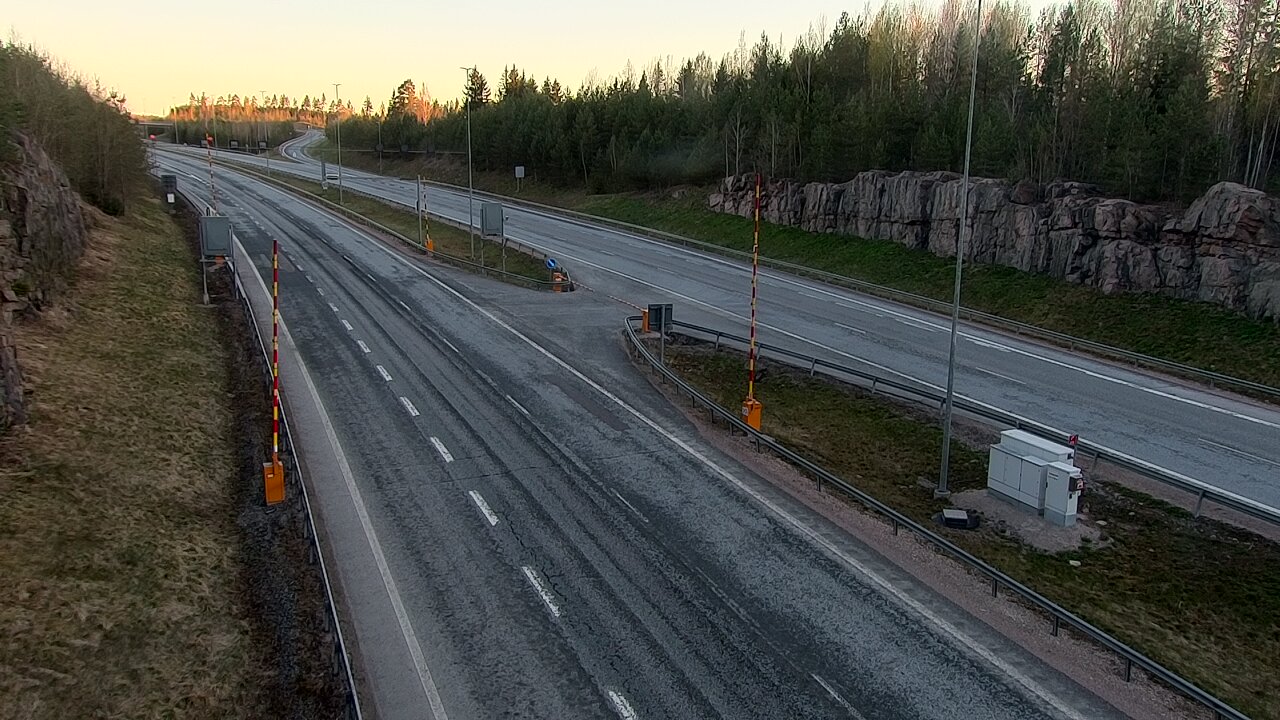 Kelikamerat Kuva Tie 1 Lohja, Tervakorpi, puomi länsi, Lohja, Uusimaa