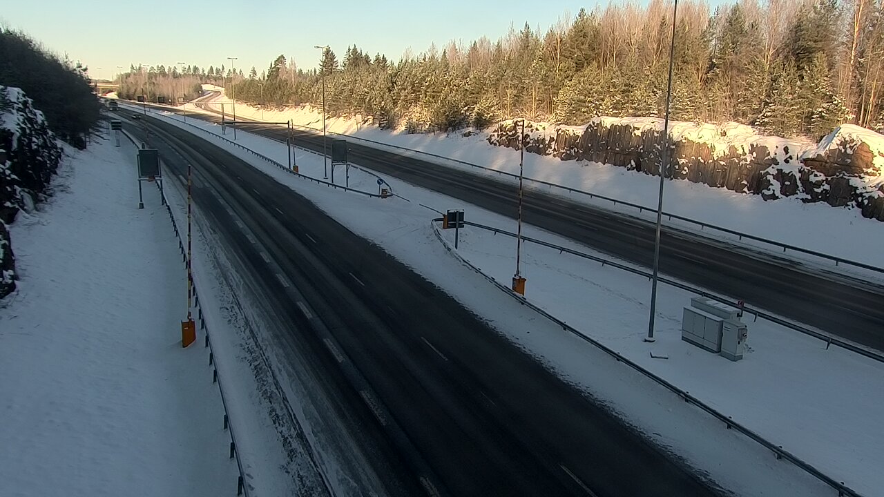 Weather Camera Image Road 1 Lohja, Tervakorpi, puomi länsi, Lohja, Uusimaa