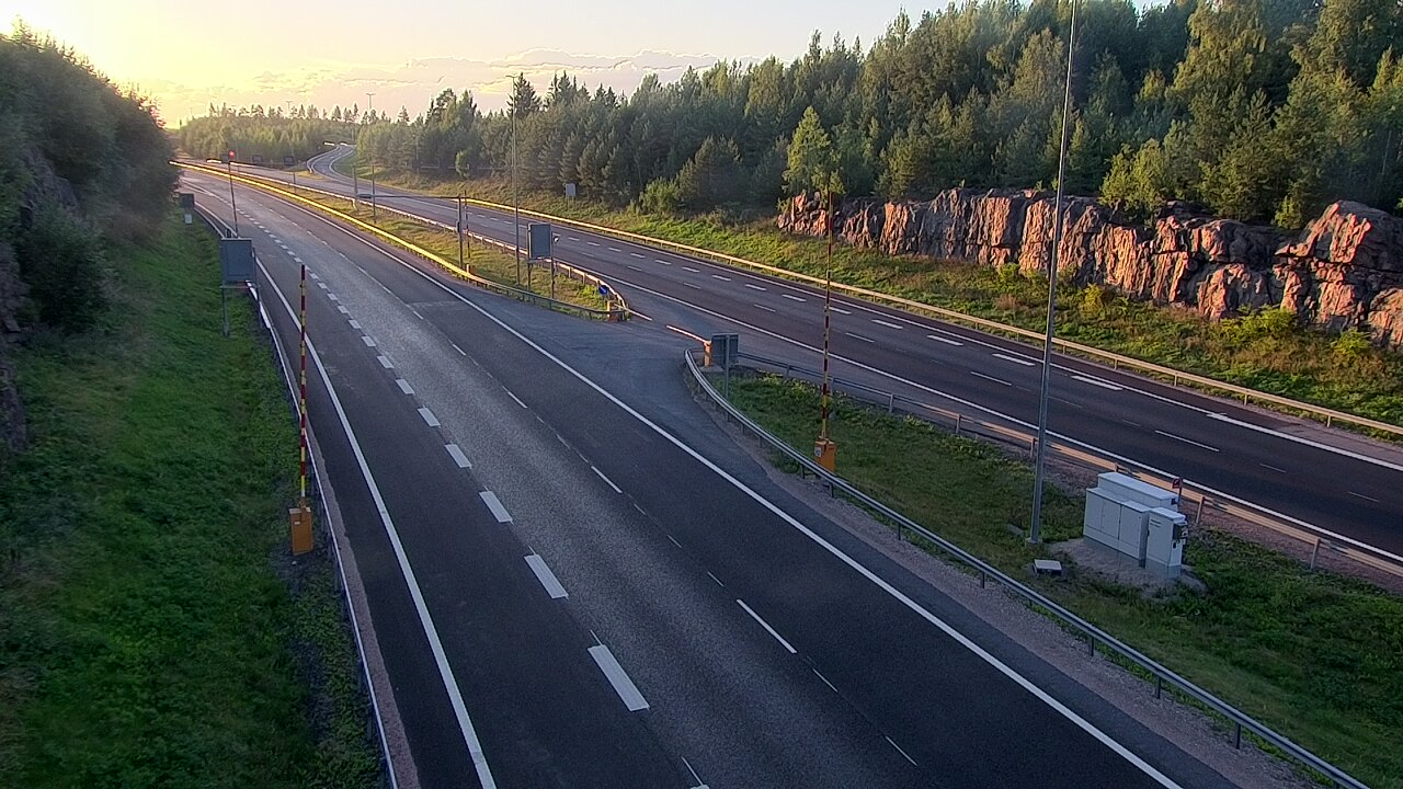 Kelikamerat Kuva Tie 1 Lohja, Tervakorpi, puomi länsi, Lohja, Uusimaa